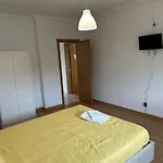Extraordinary House At Fernao Ferro! פרנאו פרו