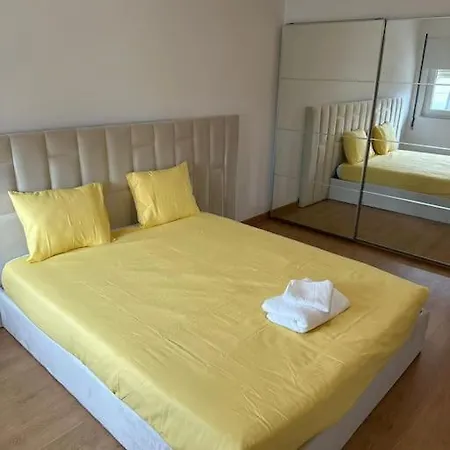 Holiday home Extraordinary House At Fernao Ferro! Fernao Ferro