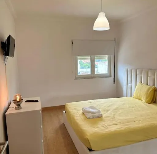 Extraordinary House At Fernao Ferro! * Fernao Ferro